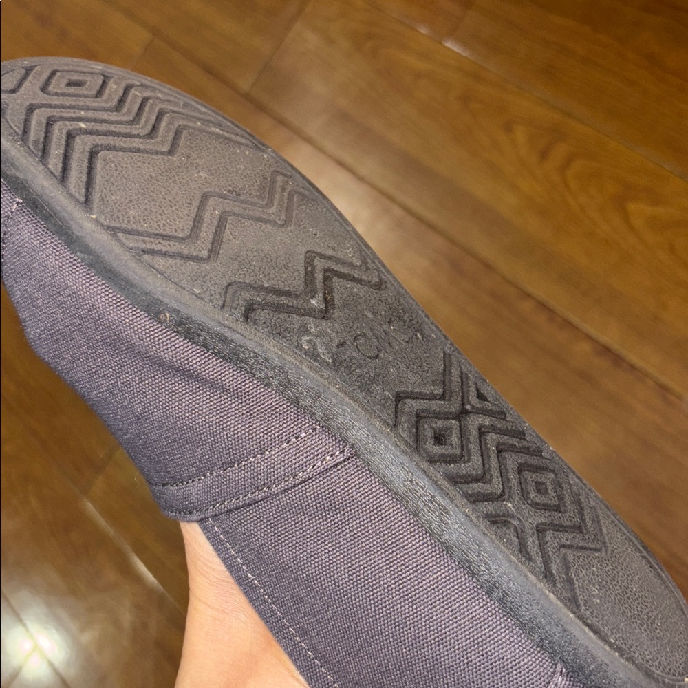 Toms Men's Black Slip-On Loafers - Picture 3 of 4